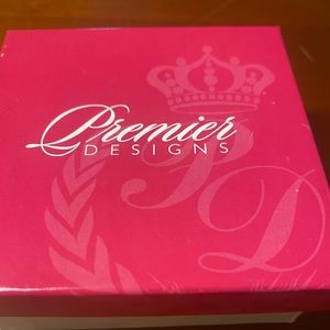 Pop art earring and necklace set